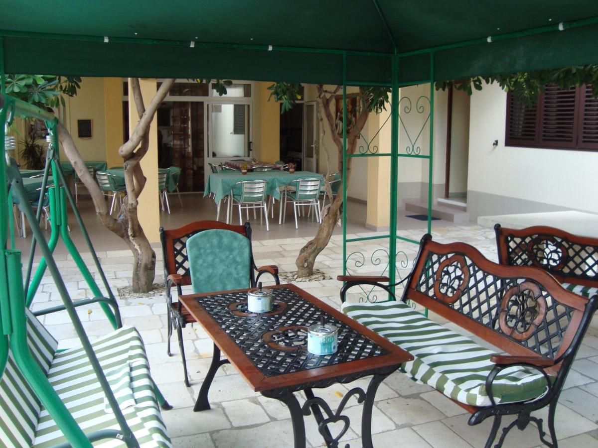 Apartments And Rooms By The Sea Pag - 11487 Pag Town Luaran gambar